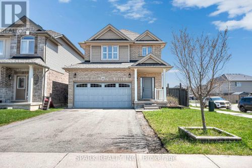 4 Cutts Cres, Binbrook, ON, L0R1C0 | Card Image