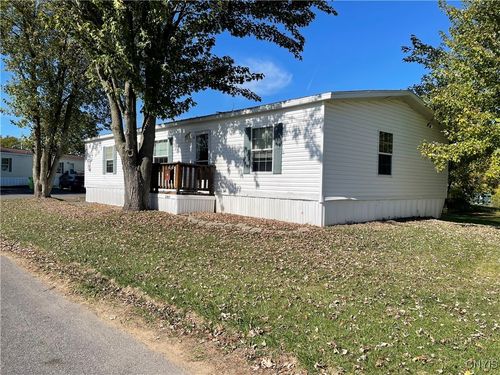2800 Landsend Ln, Liverpool, NY, 13090-1435 | Card Image