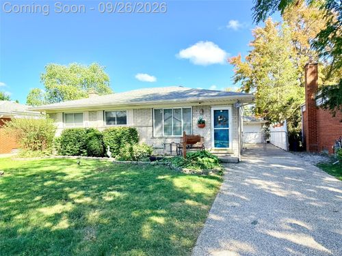 8485 Helen, Center Line, MI, 48015-1559 | Card Image