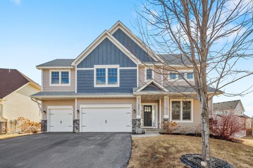 5204 Porchlight Bay, Woodbury, MN, 55129-3700 | Card Image