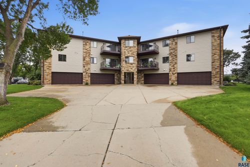 305-4601 W Custer Ln Lane, Sioux Falls, SD, 57106 | Card Image
