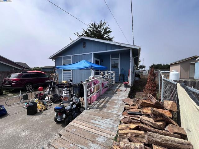 Peninsula Dr, Arcata, CA 95521