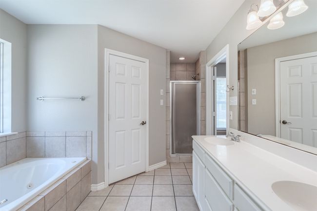 220 Park Ln, House other with 3 bedrooms, 2 bathrooms and null parking in Muenster TX | Image 10
