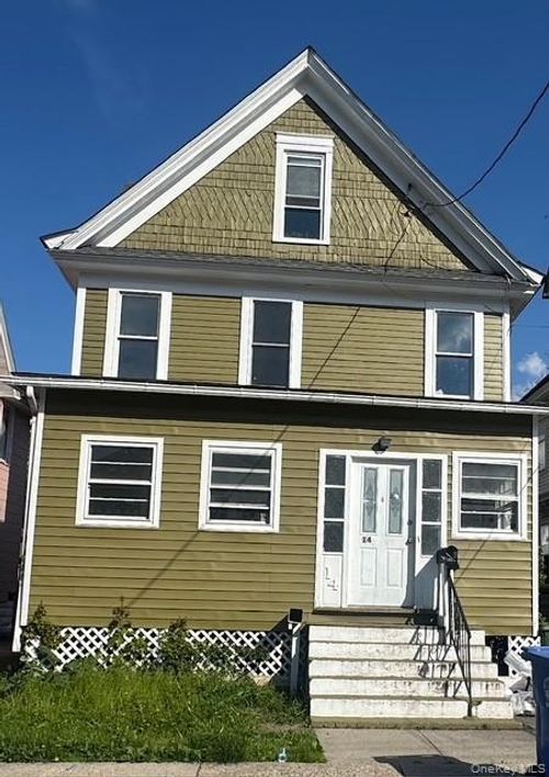 14 Smith St, Middletown, NY, 10940-3711 | Card Image