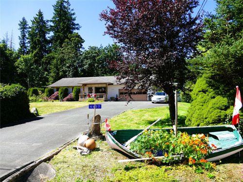 6637 Walker Frontage Rd, Fanny Bay, BC, V0R1W0 | Card Image