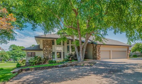 4401 Bogey Dr, Springdale, AR, 72764-2566 | Card Image