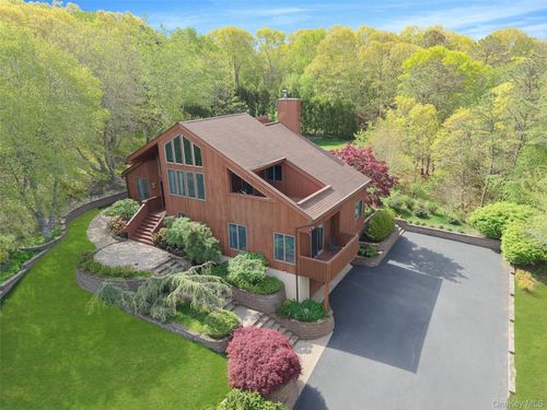 72 Jean Ct, Riverhead, NY, 11901-6304 | Card Image