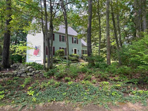 12 Belle Brook Ln, Derry, NH, 03038-4854 | Card Image