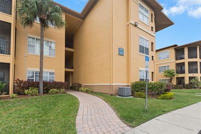 104 - 4305 Bayside Village Drive, Condo with 1 bedrooms, 1 bathrooms and null parking in Tampa FL | Image 1