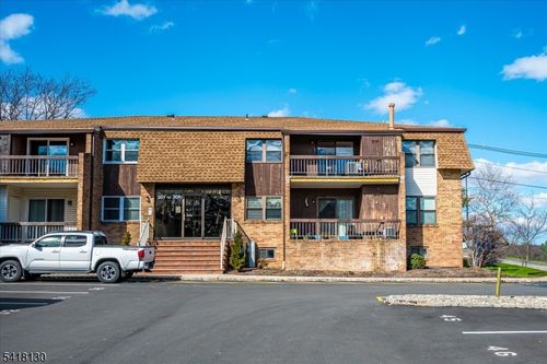 305 Sharon Garden Ct, Woodbridge, NJ, 07095-4316 | Card Image