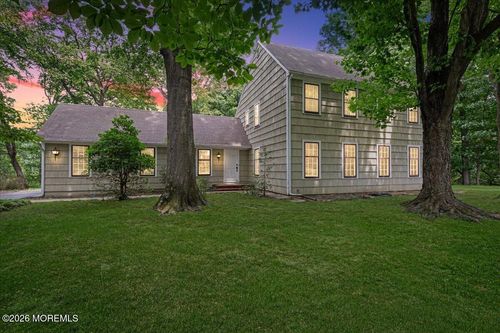 7 Windsor Ter, Holmdel, NJ, 07733-1324 | Card Image