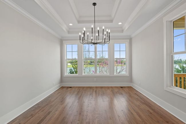 Dining Room (views of lake) | Image 28