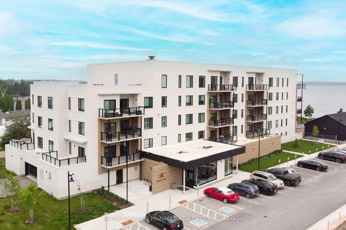 302-19 A West Street N, Kawartha Lakes, ON, K0M1N0 | Card Image