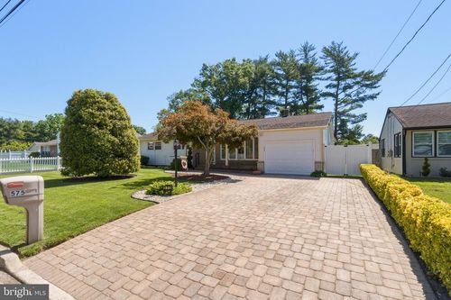 575 Royal Dr, VINELAND, NJ, 08360-2413 | Card Image