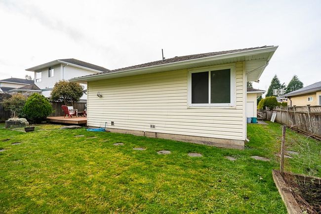 2992 152a St, House other with 3 bedrooms, 2 bathrooms and 4 parking in Surrey BC | Image 32