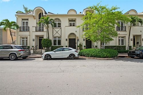 2-530 Valencia Ave, Coral Gables, FL, 33134-5781 | Card Image