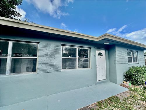 0-5903 Sw 26th Ter, West Park, FL, 33023-4117 | Card Image