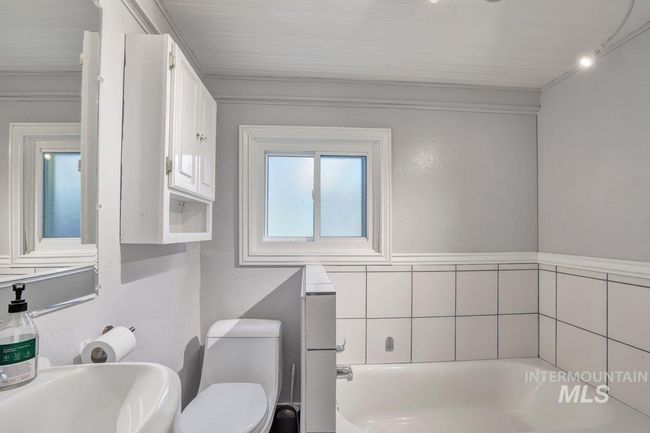 712 Yakima Ave, House other with 4 bedrooms, 2 bathrooms and 2 parking in Filer ID | Image 40