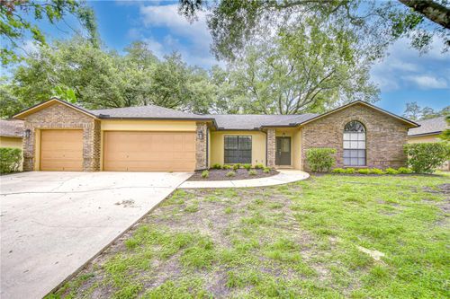 512 Pinewalk Dr, BRANDON, FL, 33510-2100 | Card Image