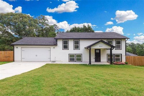 932 Brian Ln, Forest Park, GA, 30297-3311 | Card Image