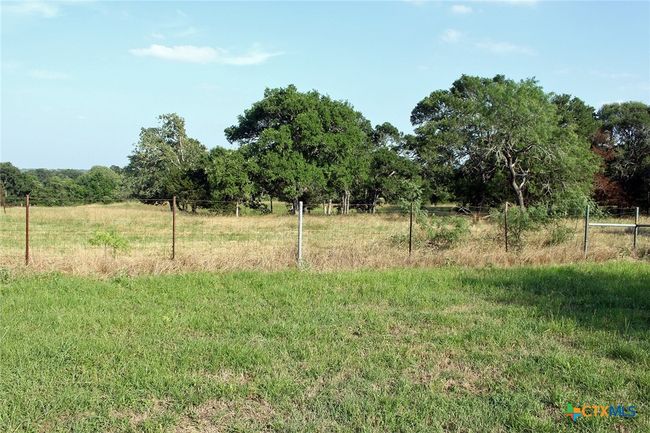 854 Pettytown Rd, Home with 3 bedrooms, 2 bathrooms and null parking in Red Rock TX | Image 38