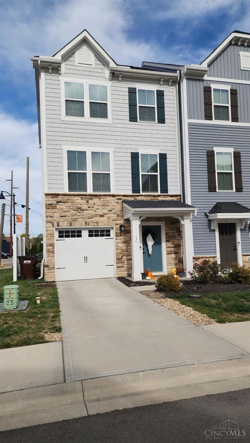 13 Wentworth Ln, Cincinnati, OH, 45236-3574 | Card Image