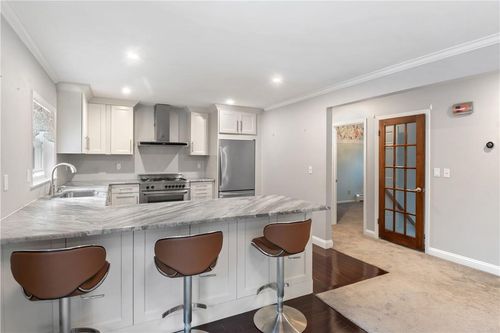 2nd-floor-36 Lincoln Ave, Eastchester, NY, 10707-1727 | Card Image