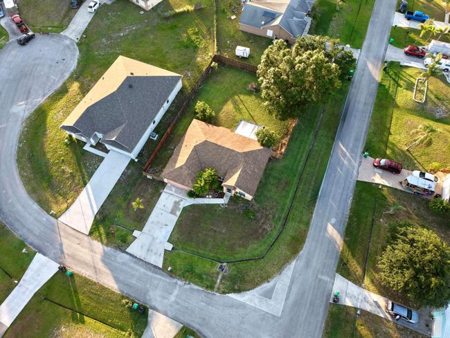 201 Nw Virgo Ct, House other with 3 bedrooms, 2 bathrooms and null parking in Port St. Lucie FL | Image 25