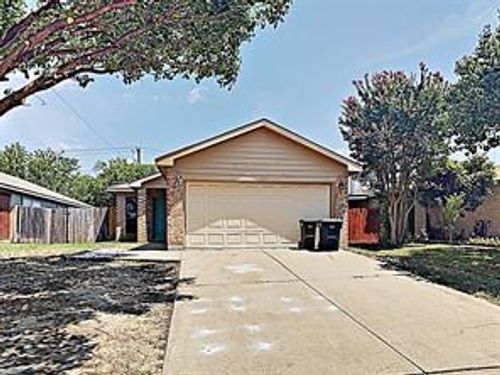 1021 Olivewood Ln, Fort Worth, TX, 76140-5474 | Card Image