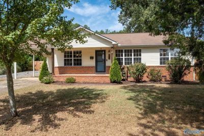 70 Bailey Drive, House other with 3 bedrooms, 1 bathrooms and null parking in Guntersville AL | Image 2