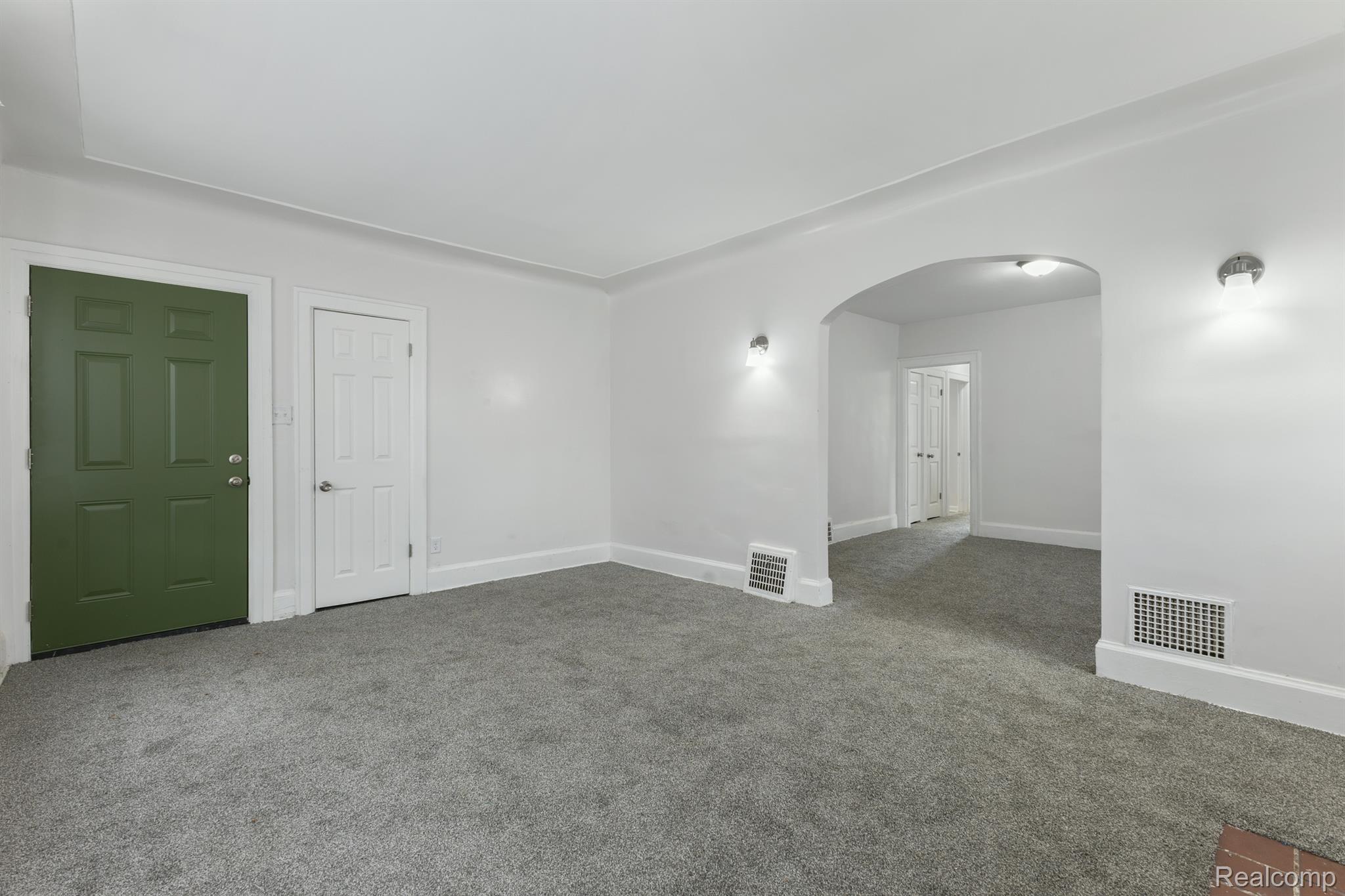 Residential Lease in Detroit 4
