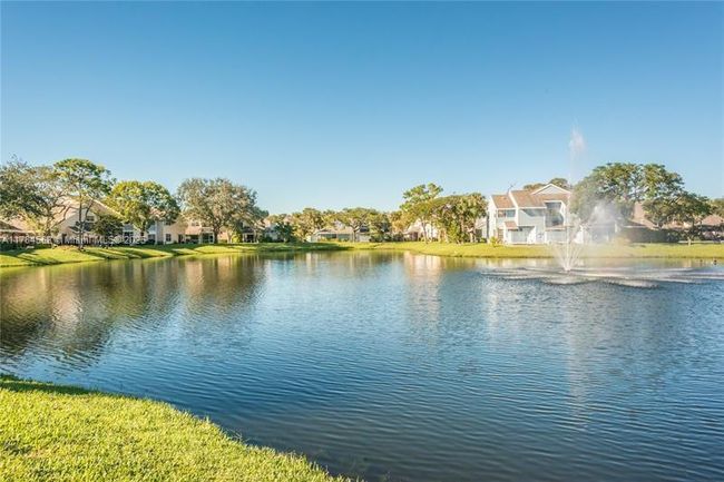 1903 Players Pl, Townhouse with 2 bedrooms, 2 bathrooms and null parking in North Lauderdale FL | Image 38
