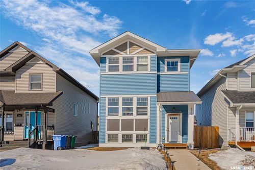 170 E Hampton Blvd, Saskatoon, SK, S7R0A7 | Card Image