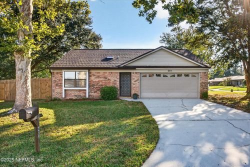 603 Benjamin Harrison St, Orange Park, FL, 32073-8577 | Card Image