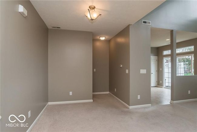 10910 Perry Pear Dr, Condo with 2 bedrooms, 3 bathrooms and null parking in Zionsville IN | Image 5