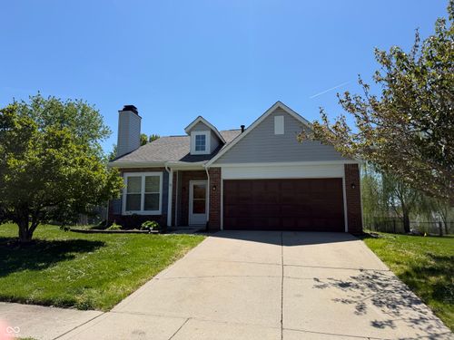1411 Backwater Dr, Danville, IN, 46122-9192 | Card Image