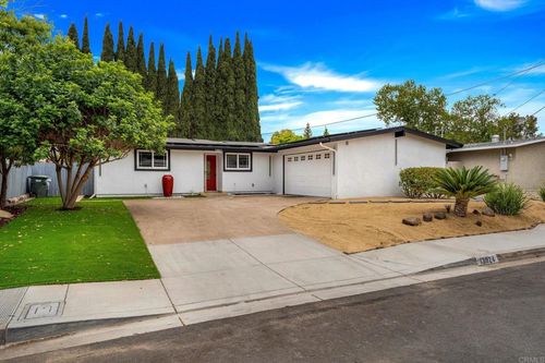 13824 Powers Rd, Poway, CA, 92064-3620 | Card Image