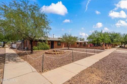 2801 E Beverly Dr, Tucson, AZ, 85716-5716 | Card Image