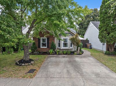 2334 Benay Rd, House other with 3 bedrooms, 2 bathrooms and 2 parking in Nashville TN | Image 1