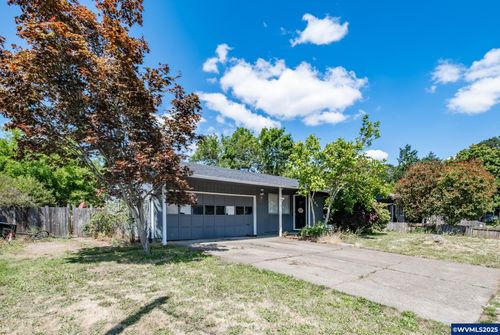 745 Azalea St, Lebanon, OR, 97355-1642 | Card Image
