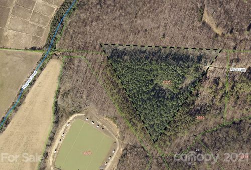 24-235 Pilot Ridge Rd, Nebo, NC, 28761-0084 | Card Image