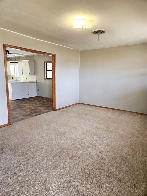 15444 S County Road 207, Blair, OK, 73526-9257 | Card Image