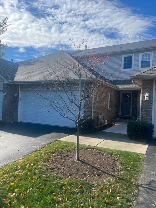 10521 Thornham Ln, Mokena, IL, 60448-7500 | Card Image