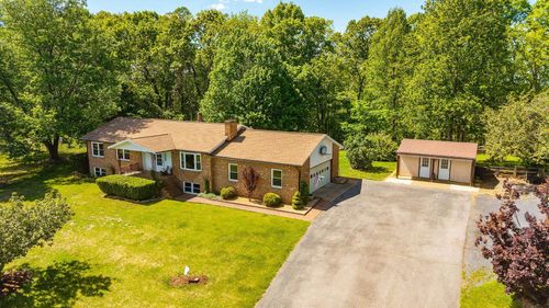 2061 Old Greenville Rd, STAUNTON, VA, 24401 | Card Image