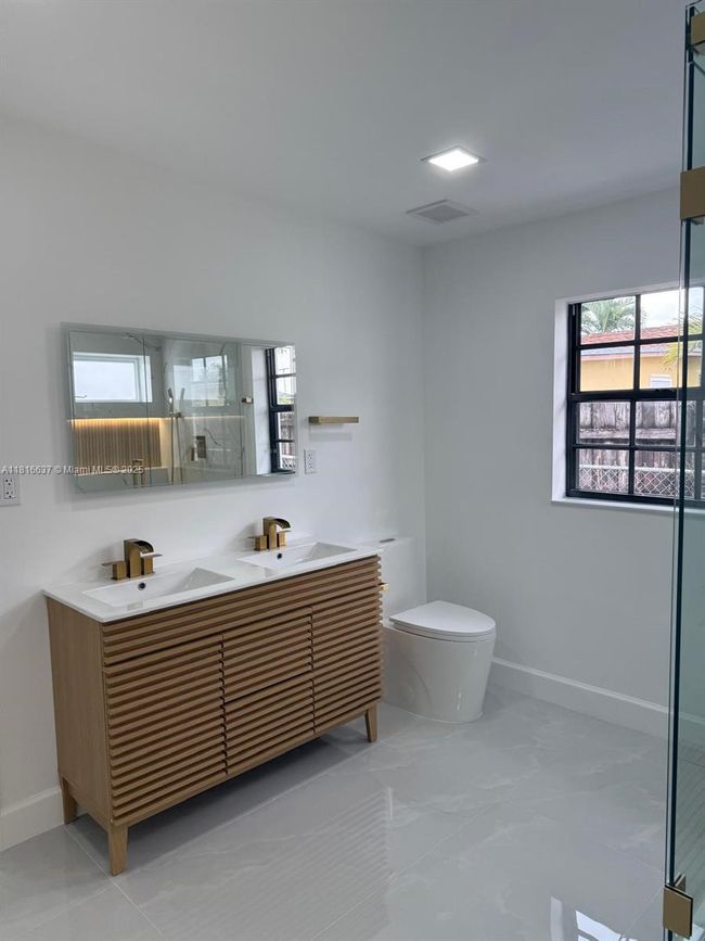 4314 Sw 97 Th Ct, House other with 5 bedrooms, 2 bathrooms and null parking in Miami FL | Image 31