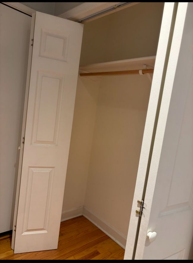 APT-3E - 2405 W Balmoral Ave, Condo with 1 bedrooms, 1 bathrooms and 1 parking in CHICAGO IL | Image 7