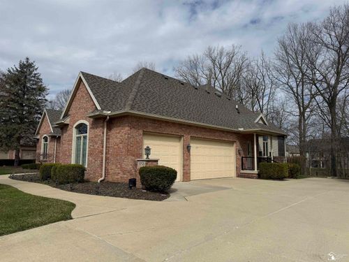 3158 Deer Creek Dr, Lambertville, MI, 48144-9775 | Card Image