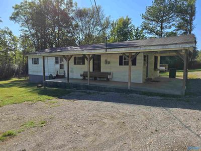 4000 County Road 209, House other with 3 bedrooms, 1 bathrooms and null parking in Danville AL | Image 2