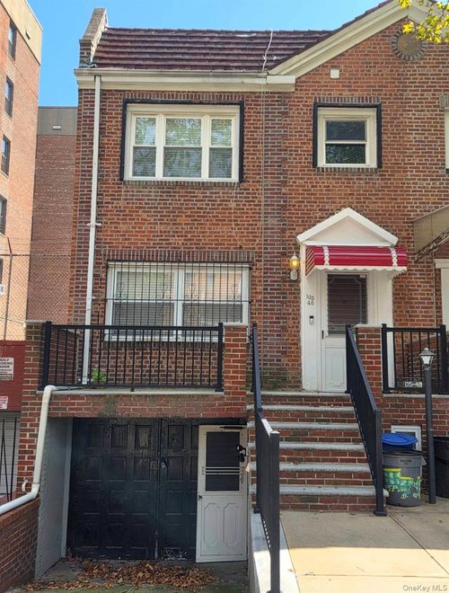 10548 65th Road, New York, NY, 11357 | Card Image