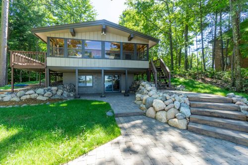 8779 Mocassin Ln, Minocqua, WI, 54548-8818 | Card Image